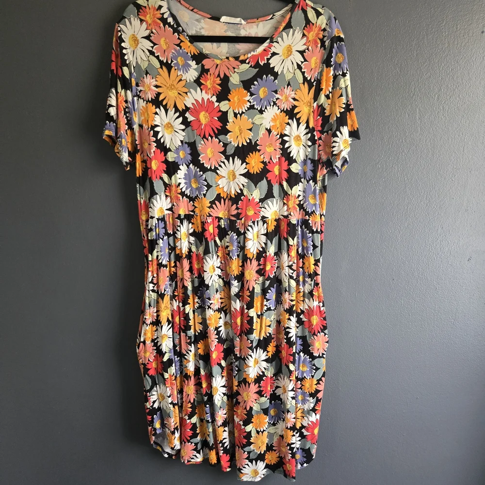 Cream n Sugar Retro Inspired Daisy Print Babydoll Midi Pocket Dress 1X - Picture 4 of 5